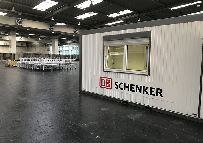 Foto DB Schenker apoya la creación de un hospital de campaña en Hannover.